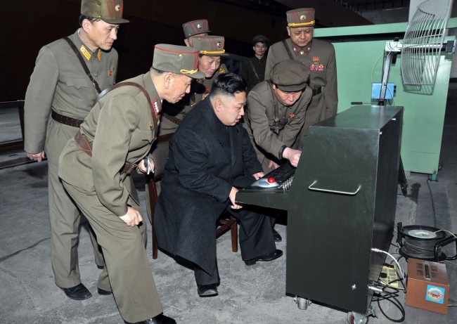 Фото - Северная Корея атакует своих врагов при помощи компьютерных игр