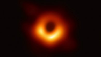Фото - Ученые открыли гигантское облако, состоящее из пыли и газа, у горизонта событий черной дыры в центре Галактики