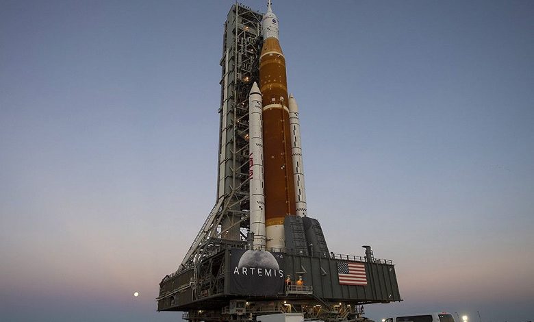 Фото - «Заменили прокладки». NASA отчиталось о ремонте сверхтяжелой ракеты SLS для лунной миссии