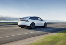 Фото - Tesla подешевела уже наполовину на фоне растущих проблем